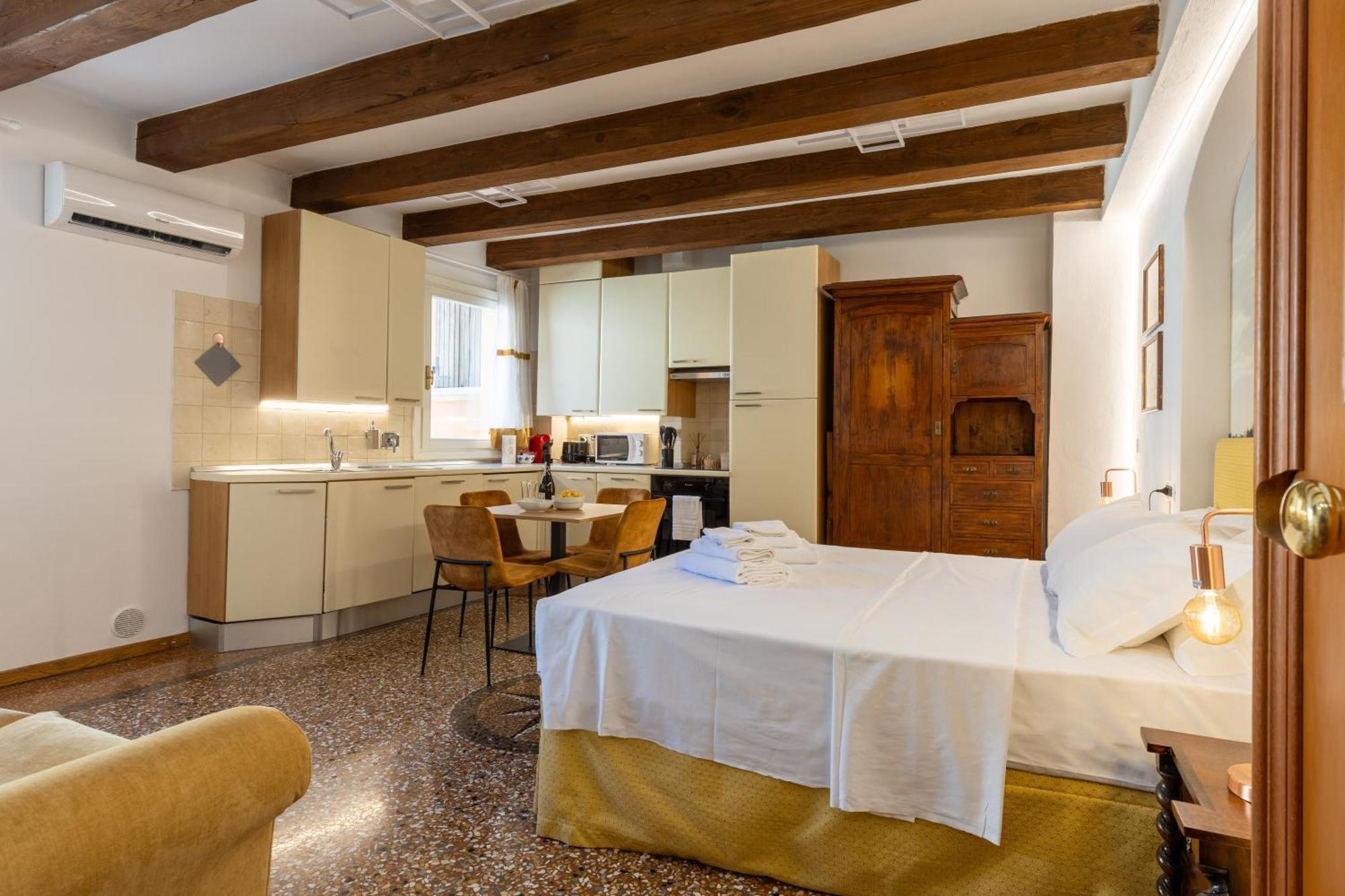 Frassinago Deluxe Suites-Bolognarooms ภายนอก รูปภาพ