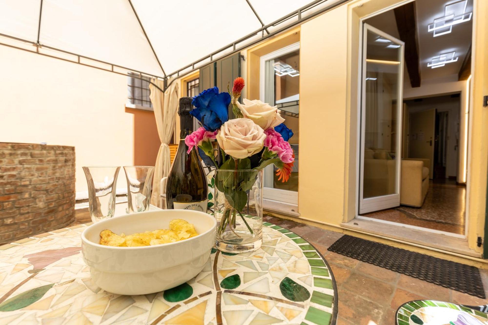 Frassinago Deluxe Suites-Bolognarooms ภายนอก รูปภาพ