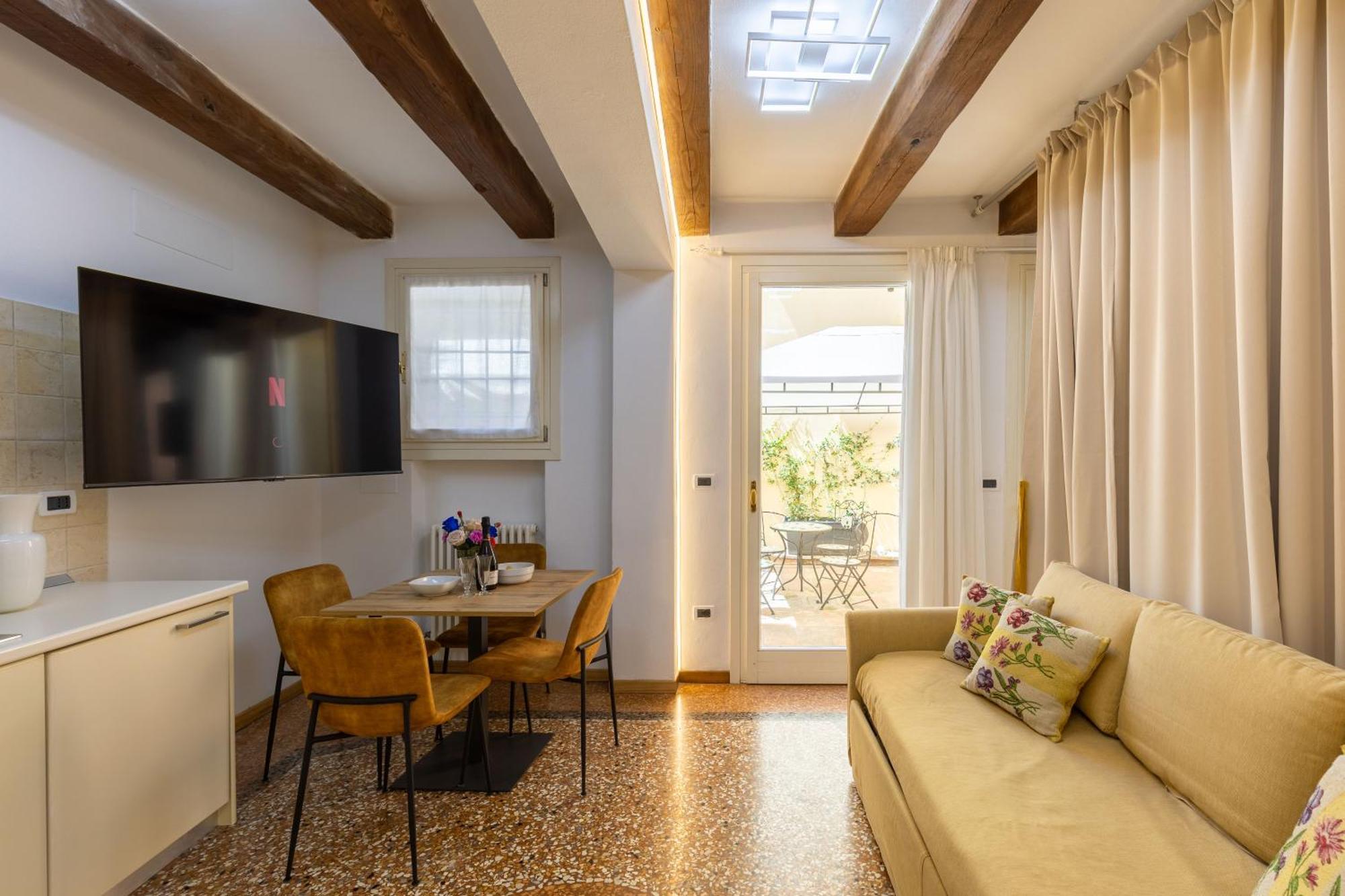 Frassinago Deluxe Suites-Bolognarooms ภายนอก รูปภาพ